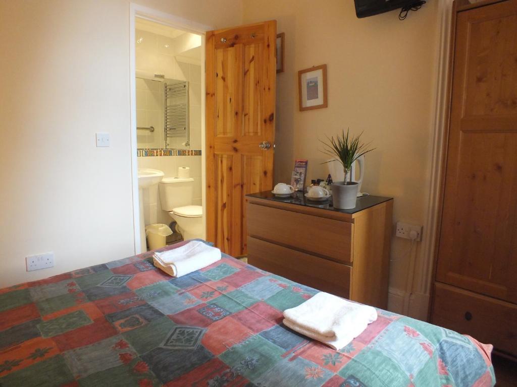 Leonardos Guest House Swansea Bilik gambar