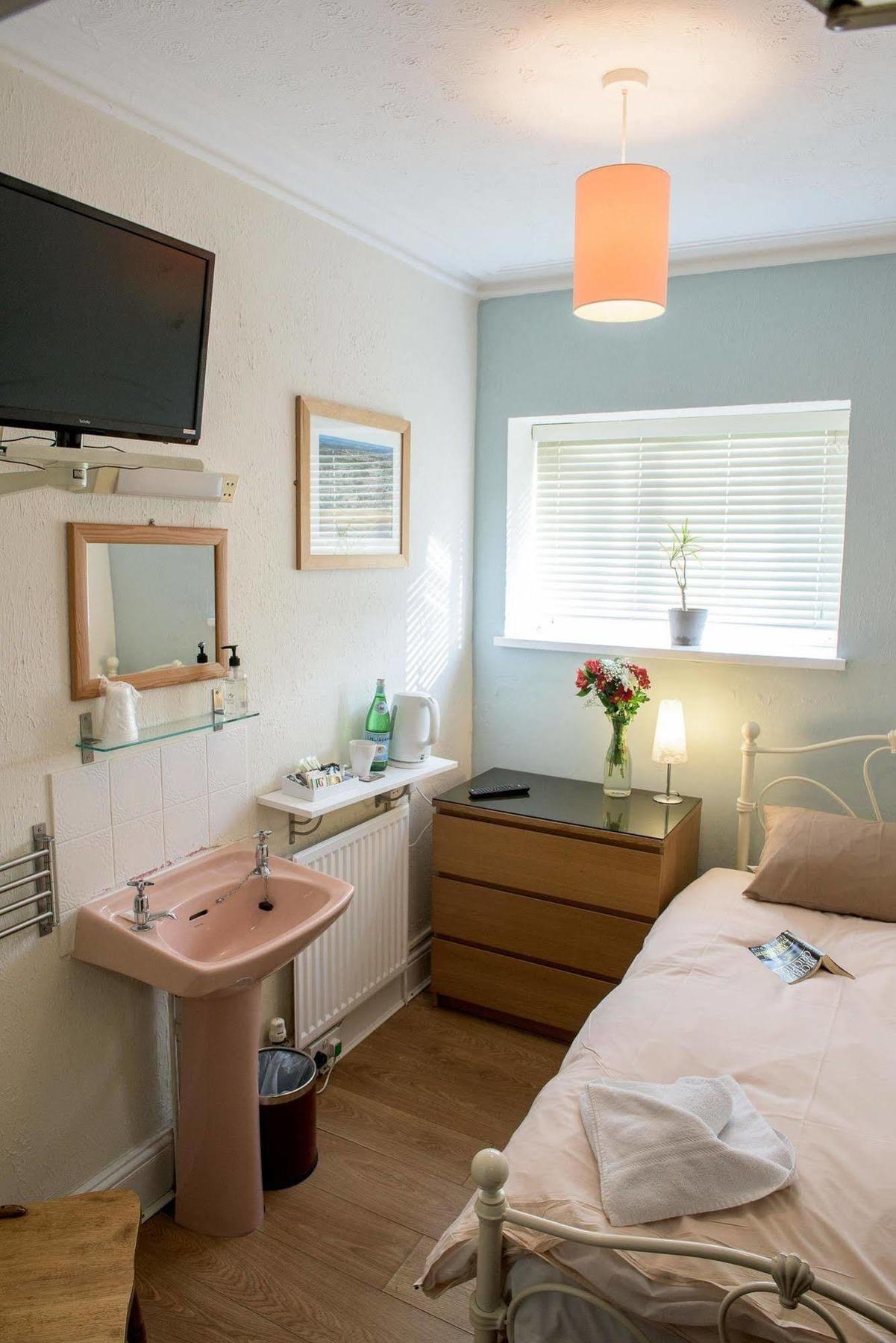 Leonardos Guest House Swansea Luaran gambar