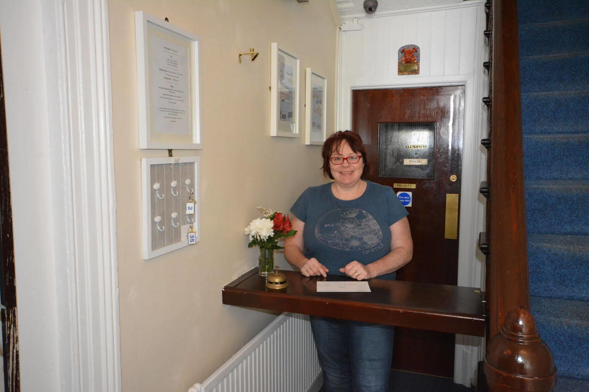 Leonardos Guest House Swansea Luaran gambar