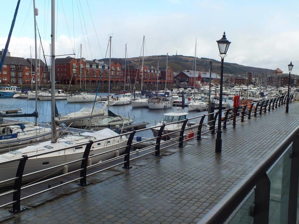 Leonardos Guest House Swansea Luaran gambar